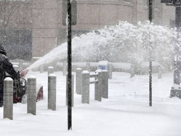 Snowfall expected to continue overnight in Calgary and area