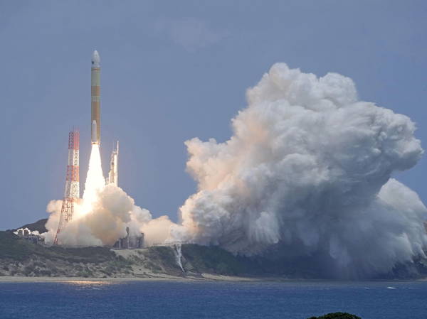 Japan launches defense satellite on new flagship H3 rocket