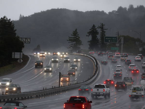 US reels from rain and snow as second round of bad weather approaches for Thanksgiving week