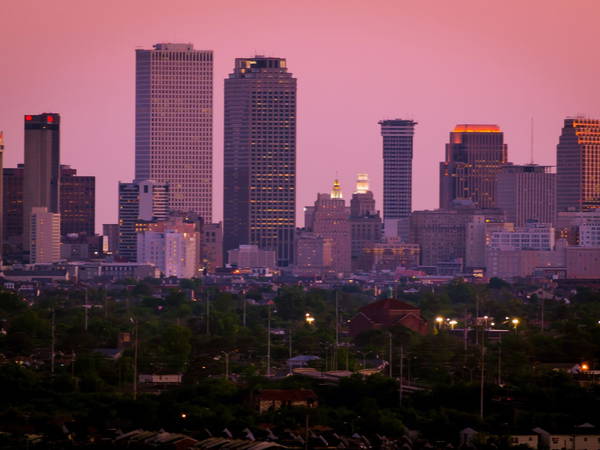 2 killed, 10 wounded in shootings near New Orleans parade route