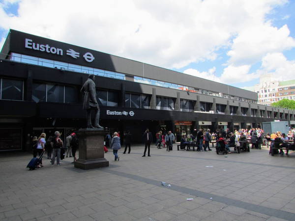 Controlled explosion outside Euston station after suspicious package found