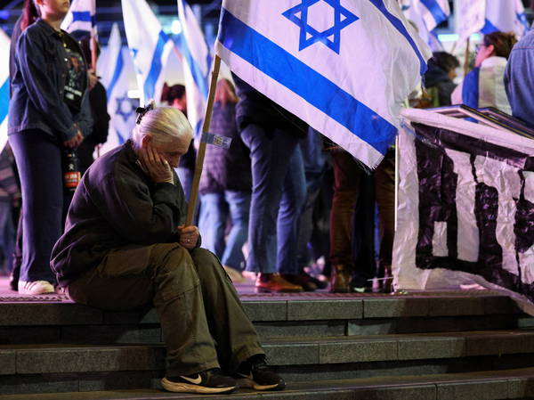 Protests erupt in Israel after Netanyahu fires defence minister