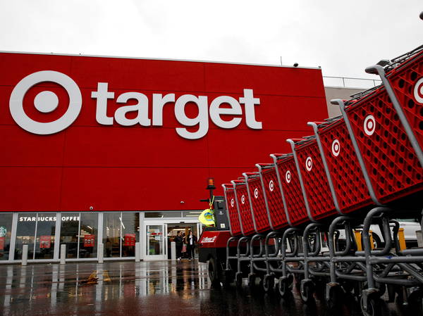 Target struggles in the third quarter and offers tempered outlook for the holidays