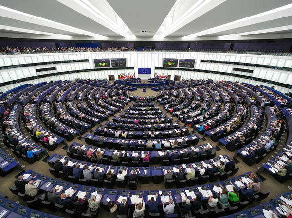 European Parliament’s centrist groups cut deal to approve new Commissioners