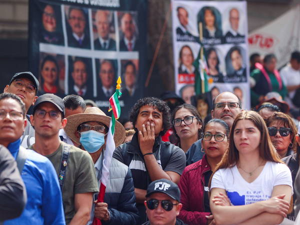 Over 18,000 in Mexico register to run for Supreme Court seats and federal judges in new system