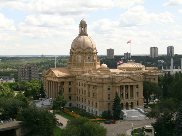 Transgender community to gather in remembrance, opposition to Alberta legislation