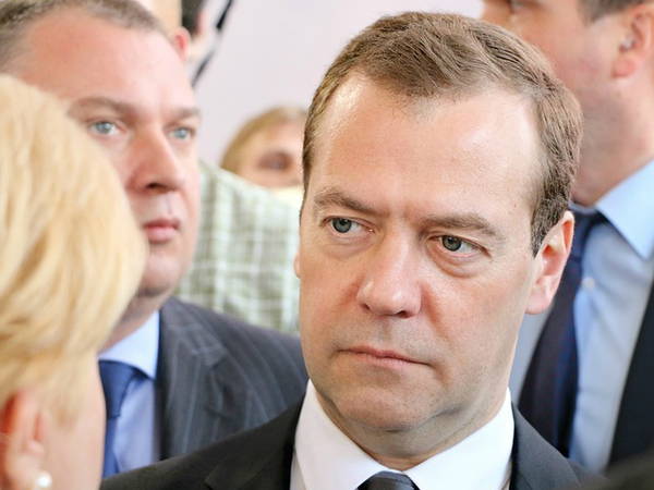 Dmitry Medvedev warns US it should take Russia nuclear warnings seriously to avoid World War Three