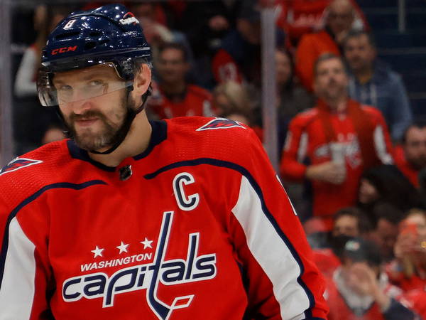 Alex Ovechkin is expected to miss 4 to 6 weeks with a broken left leg