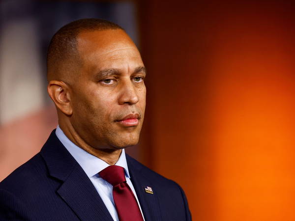 House Democrats keep Jeffries, top leadership team in place