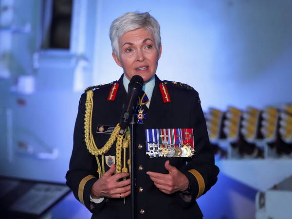 Canada’s top general takes on U.S. senator in defending womens’ role in combat units