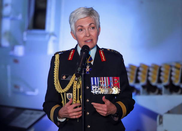 Canada’s top general takes on U.S. senator in defending womens’ role in combat units