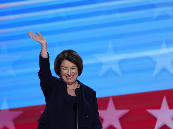 Klobuchar says she hopes Bondi aims to ‘uphold the Constitution’ as AG