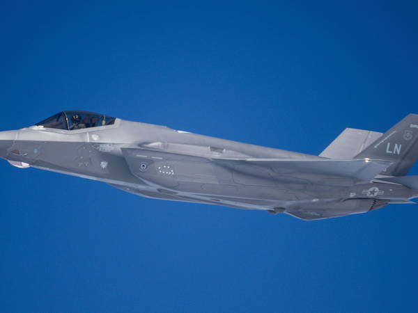 Elon Musk Criticizes F-35 Program, Advocates for Drone Warfare