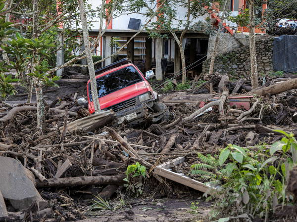 Landslide and flash floods hit Indonesia's Sumatra island, leaving 16 dead and 6 missing