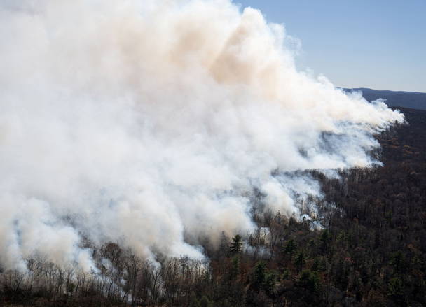 2 charged with setting some Northeast wildfires amid New Jersey drought warning, blazes out West