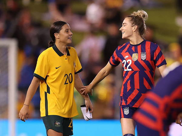 Chelsea condemn 'hateful' homophobic abuse aimed at Sam Kerr after baby announcement