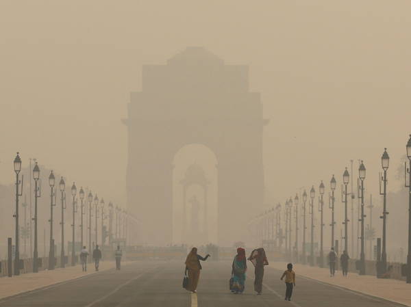 Delhi Air Pollution: 50% government employees switch to work from home as AQI hits 526