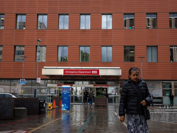 Long A&E waits rise amid warning of 'corridor care disaster' and 'very difficult winter'