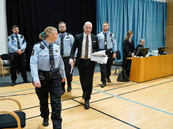 Norwegian mass killer Breivik seeks parole for second time