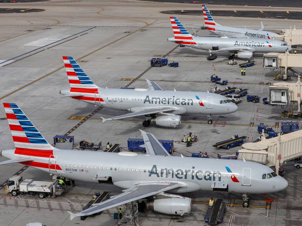 American Airlines tests boarding technology that audibly shames line cutters