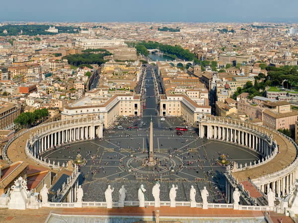 Vatican statistics show decline in baptisms, clergy, religious, worldwide