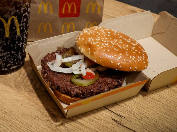 McDonald's beef patties ruled out as E. coli outbreak source, Quarter Pounders returning to menus