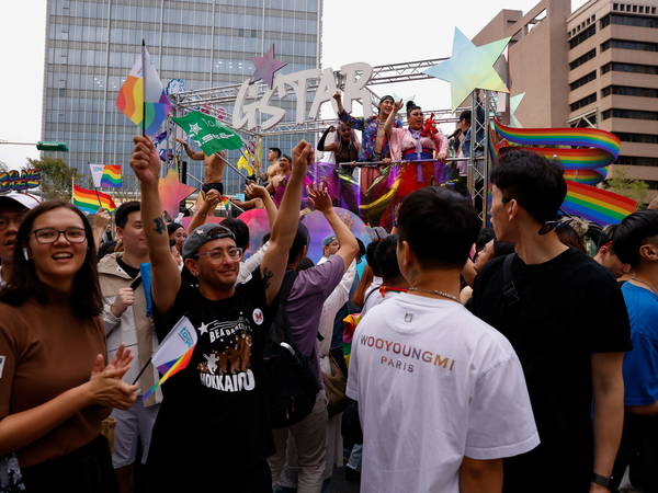 Thousands gather for colorful celebration at Taiwan Pride parade