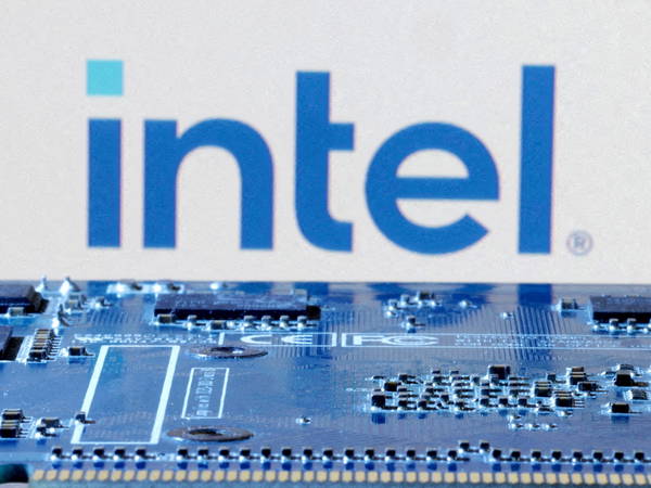 Intel seeks billions for minority stake in Altera business, sources say