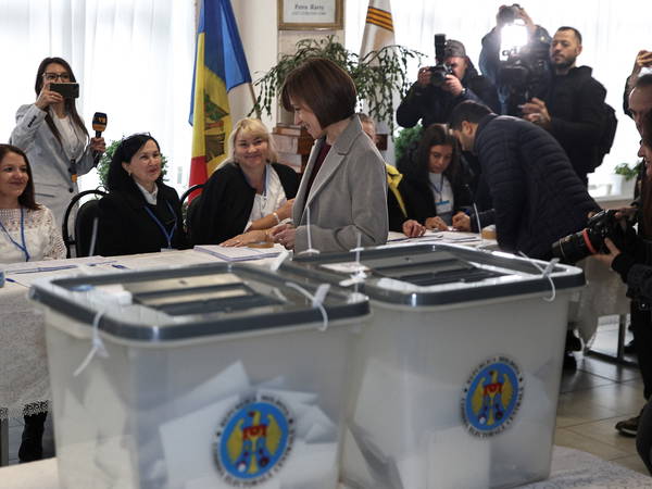 Moldova's Sandu decries 'unprecedented' meddling as EU referendum goes to wire