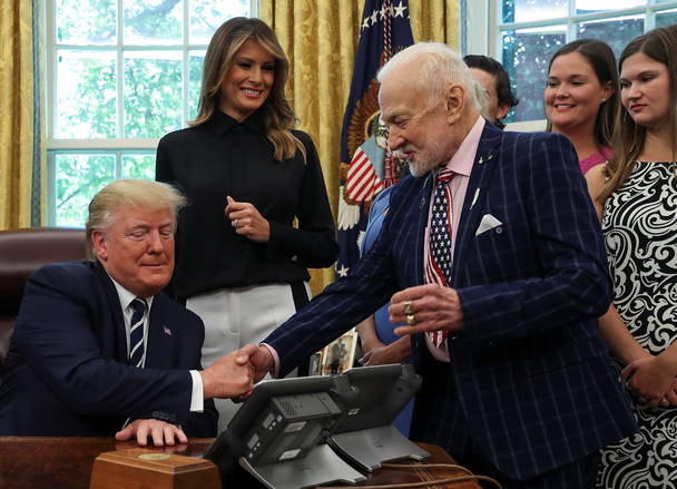 Astronaut Buzz Aldrin endorses Trump for president