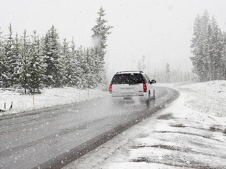 Snowfall warnings issued along B.C.-Yukon border